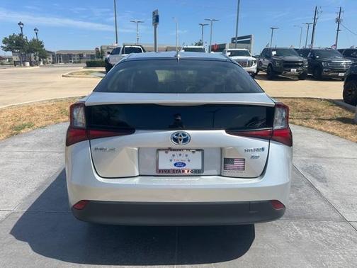 2019 Toyota Prius L