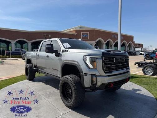 2024 GMC Sierra 2500 AT4