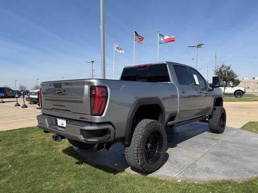 2024 GMC Sierra 2500 AT4
