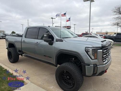 2024 GMC Sierra 2500 AT4