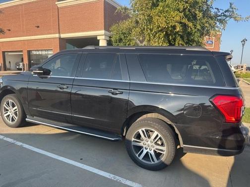 2022 Ford Expedition Max XLT