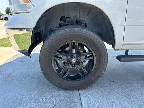 2016 RAM 1500 SLT
