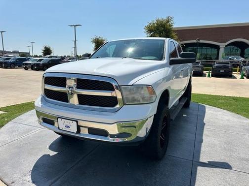 2016 RAM 1500 SLT
