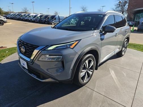 2022 Nissan Rogue SL