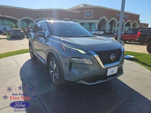 2022 Nissan Rogue SL