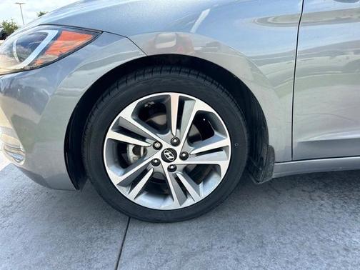 2017 Hyundai ELANTRA Limited