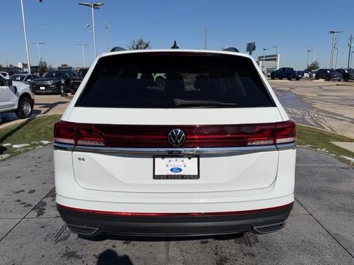 2024 Volkswagen Atlas 2.0T SE