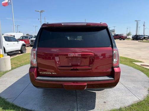 Crimson Red Tintcoat 2019 GMC Yukon XL SLT