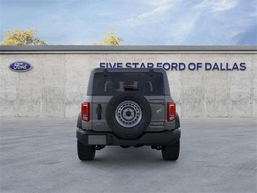 2025 Ford Bronco Base