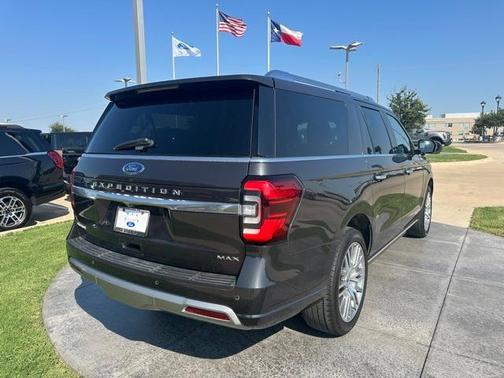 2023 Ford Expedition Max Platinum