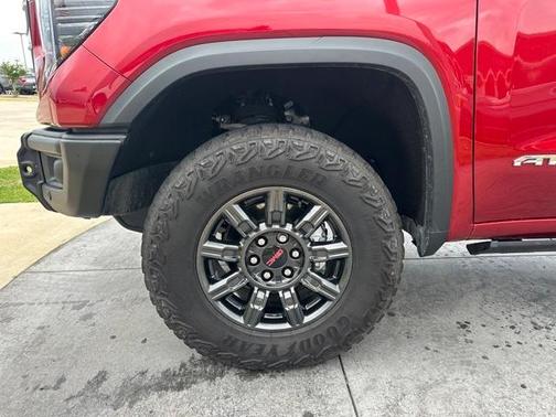 2024 GMC Sierra 1500 AT4X