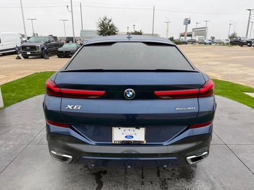 2023 BMW X6 xDrive40i