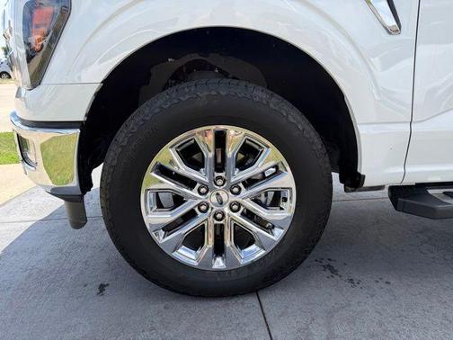 Star White 2024 Ford F-150 Lariat