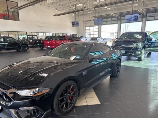 2022 Ford Mustang Mach 1