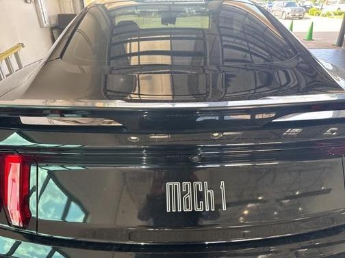 2022 Ford Mustang Mach 1