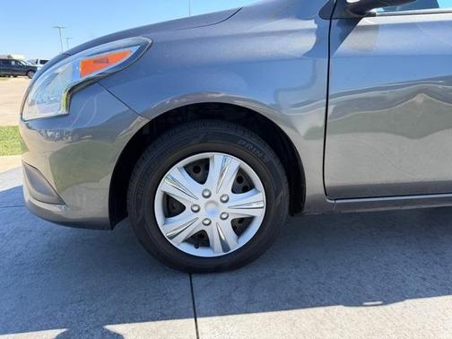 2017 Nissan Versa 1.6 SV