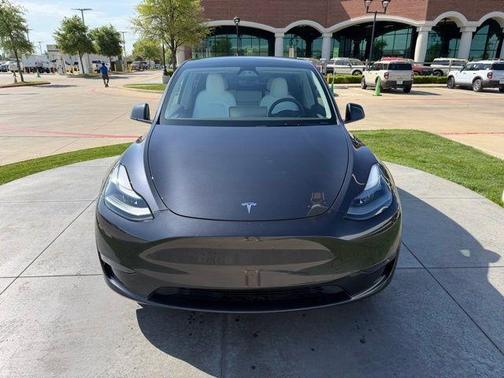 Black 2024 Tesla Model Y Performance