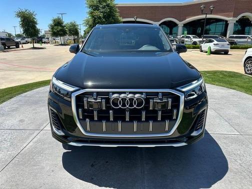 2025 Audi Q7 55 Premium Plus