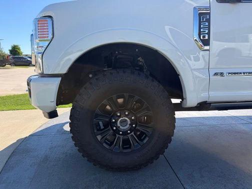 Star White 2022 Ford F-250 Platinum
