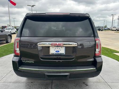 2017 GMC Yukon Denali