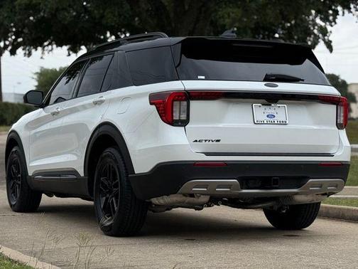 Star White 2026 Ford Explorer Active