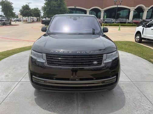 Santorini Black 2023 Land Rover Range Rover SE