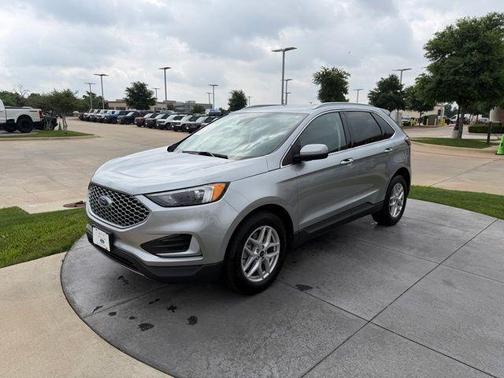 Iconic Silver Metallic 2024 Ford Edge SEL