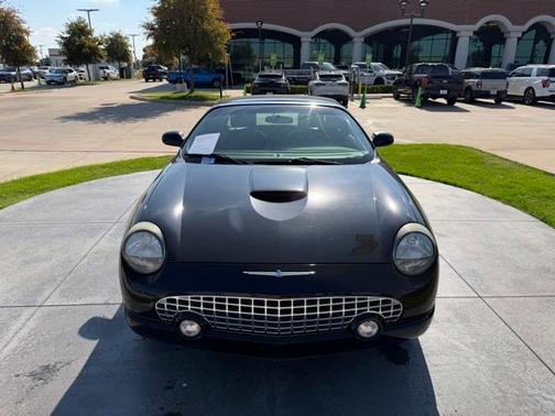 2002 Ford Thunderbird 