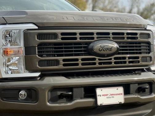 2026 Ford F-350 RETRO