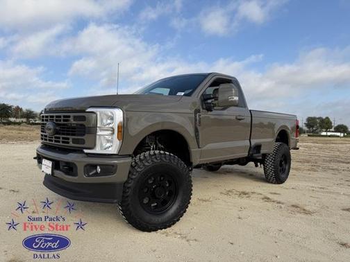 2026 Ford F-350 PERFORMANCE RETRO