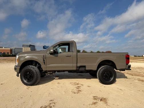 2026 Ford F-350 PERFORMANCE RETRO