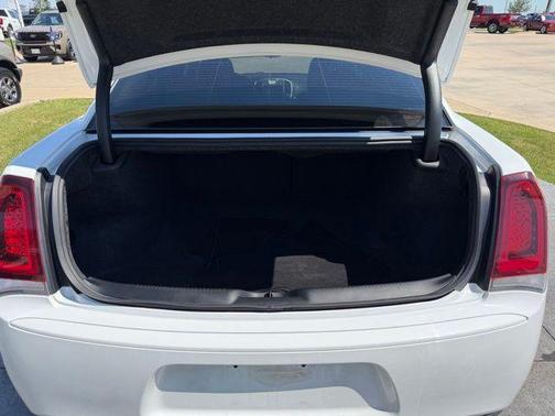 Bright White Clearcoat 2023 Chrysler 300 Touring