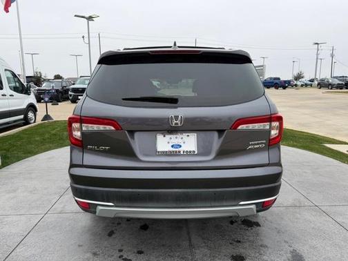 2020 Honda Pilot Touring 7-Passenger