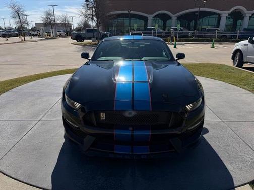 2018 Ford Shelby GT350 Base