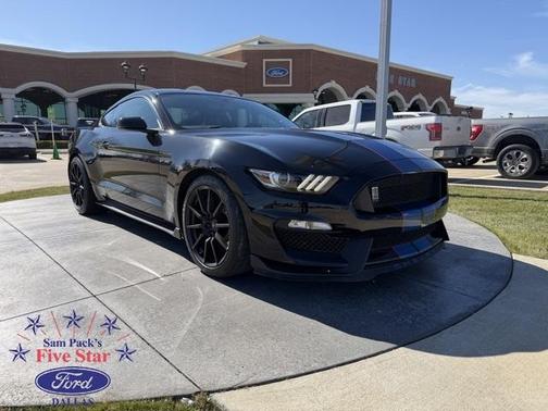 2018 Ford Shelby GT350 Base