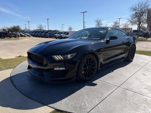 2018 Ford Shelby GT350 Base