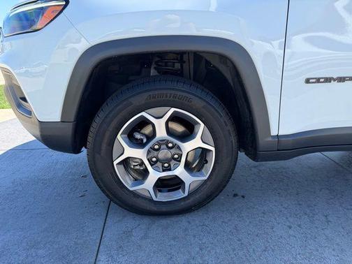 Bright White Clearcoat 2022 Jeep Compass Trailhawk