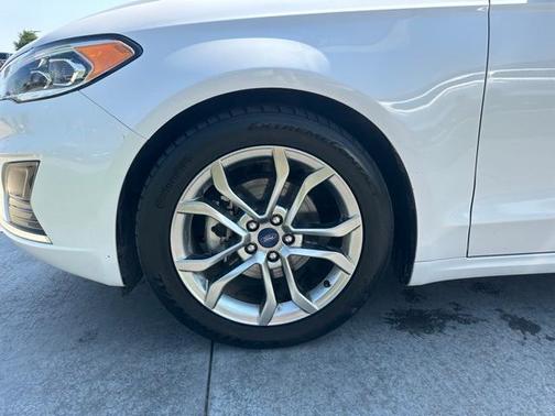 2019 Ford Fusion SEL