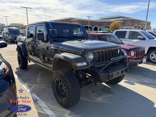 2024 Jeep Gladiator Nighthawk
