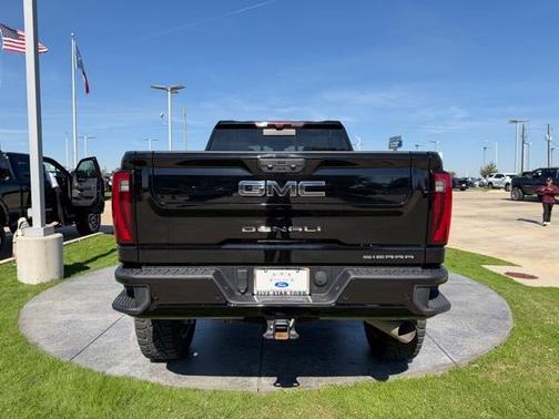 2024 GMC Sierra 2500 Denali Ultimate