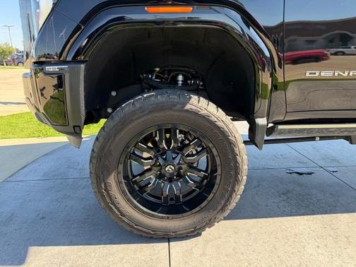 2024 GMC Sierra 2500 Denali Ultimate