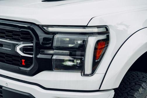 Oxford White 2026 Ford F-150 Lariat