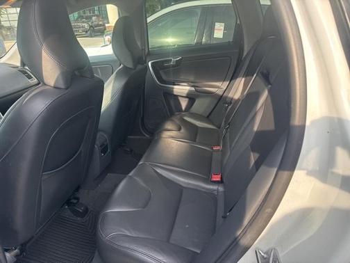 2016 Volvo XC60 T5 Premier