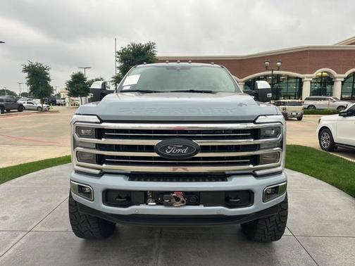 2025 Ford F-350 Platinum