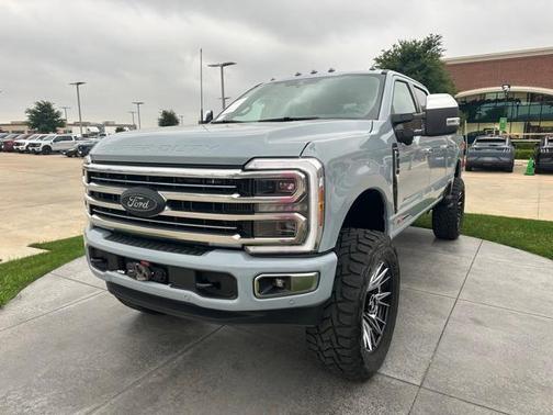 2025 Ford F-350 Platinum