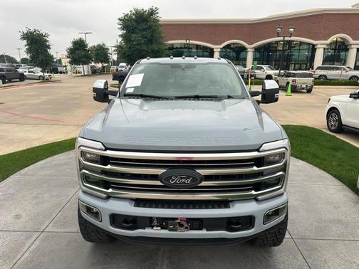 2025 Ford F-350 Platinum