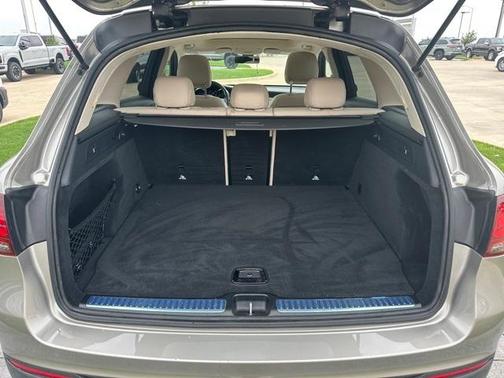 2021 Mercedes-Benz GLC 300 Base