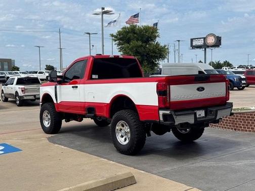 2025 Ford F-350 RETRO