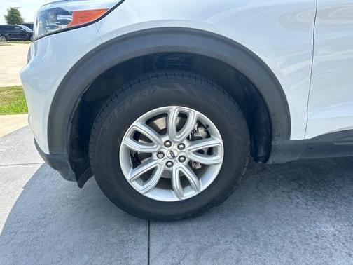 2021 Ford Explorer Base