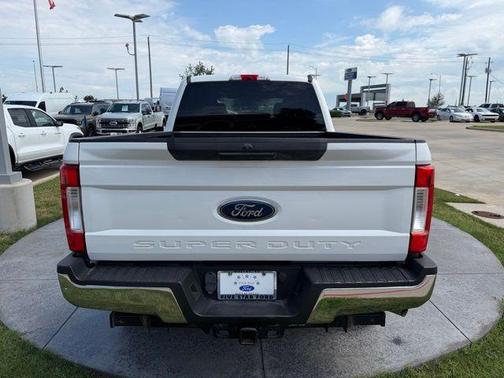 Oxford White 2019 Ford F-250 XL